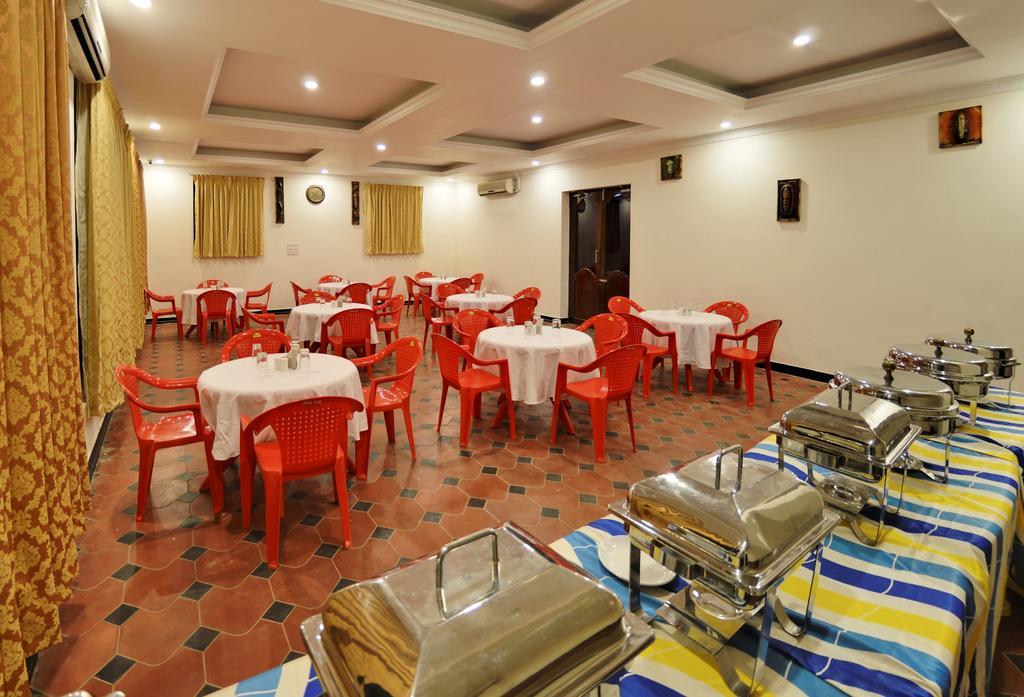 فندق شينايفي  Royal Club المظهر الخارجي الصورة